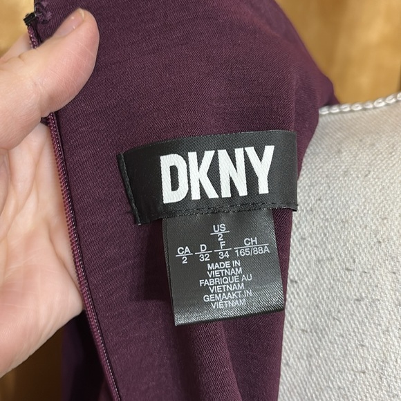 NWT DKNY Long Sleeve Faux Wrap Dress In Raisin Color Size 2 - Picture 9 of 15